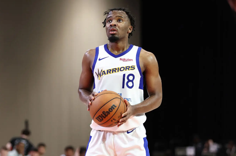 复出后状态略显一般,勇士双向合同后场新秀还得提升自己的表现?